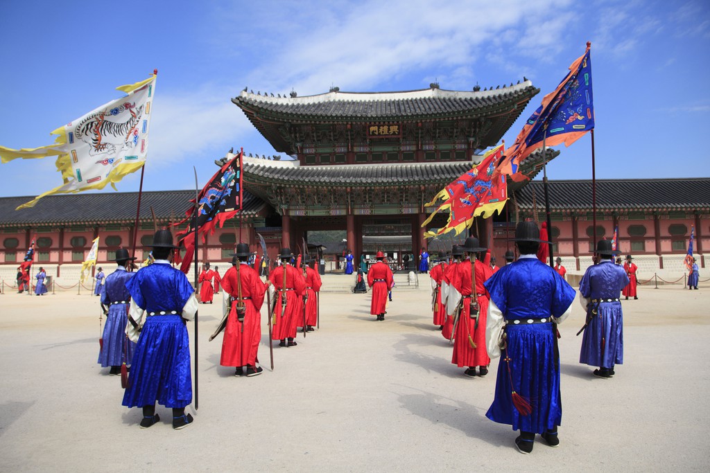 BX680G Changing of the guards, Gyeongbokgung Palace (Palace of Shining Happiness), Seoul, South Korea, Asia
