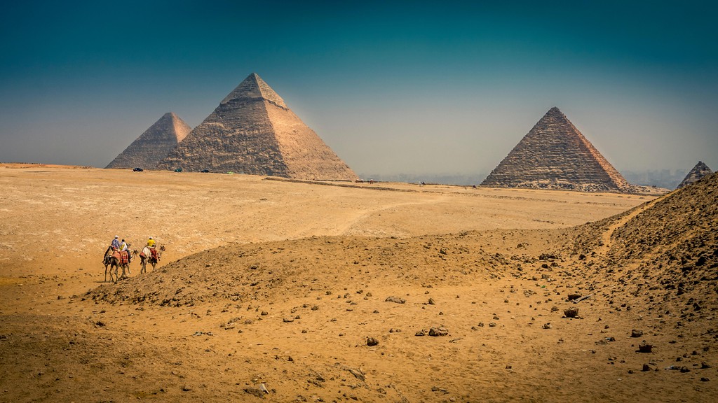 great pyramids giza