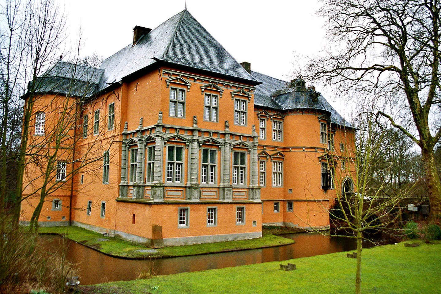 Ritterschloss_Rheydt _ --- _ Mönchengladbach _ --- _ Herrenhaus_ (7655321750)