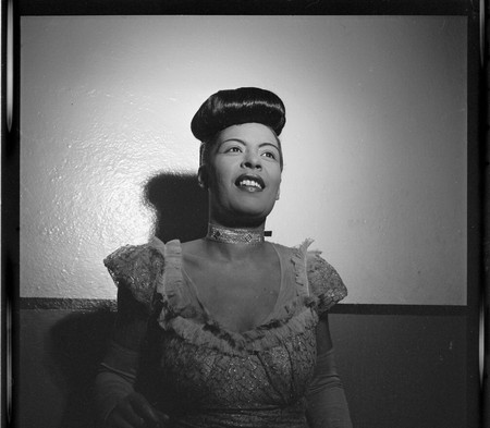 Portrait of Billie Holiday, Carnegie Hall, New York, N.Y., between 1946 and 1948) (LOC) (5020400014)