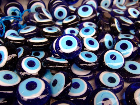 A traditional Greek souvenir: the evil eye bead | © Brian Suda/Flickr