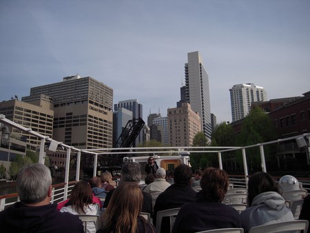 View from the Chicago Architecture Foundation River Cruise on the North Branch of the Chicago River | © Tracie Hall/Flickr