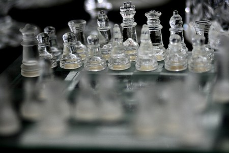 Chess pieces |© Phalinn Ooi / Flickr
