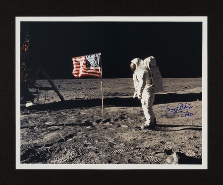 Aldrin with the Stars and Stripes (lot 117) | © Sotheby's