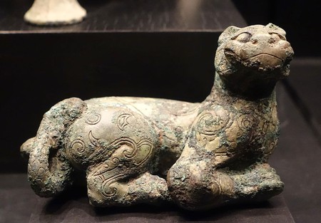 Bronze Tiger from Shang Dynasty