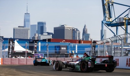 The NYC E-Prix takes place in Red Hook, Brooklyn
