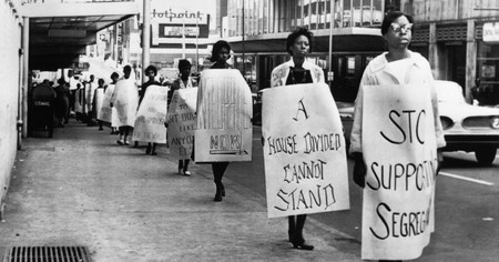 Civil rights protesters march in Atlanta in 1960