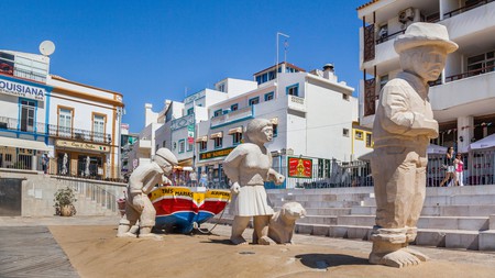 The sculptures by Praia dos Pescadores, Albufeira, are a great photo opportunity