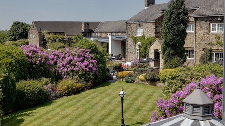 At Best Western Plus Lancashire Manor, guests can stroll the lush gardens before enjoying a day out at the races nearby
