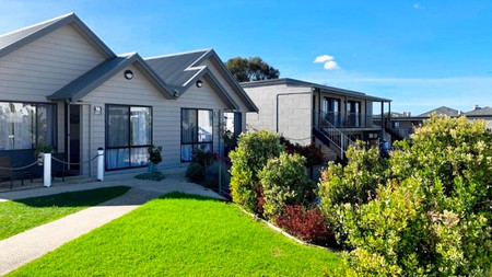 After a day exploring the coast, rest your head at these welcoming properties in Apollo Bay