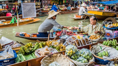 Amphawa floating market in Bangkok