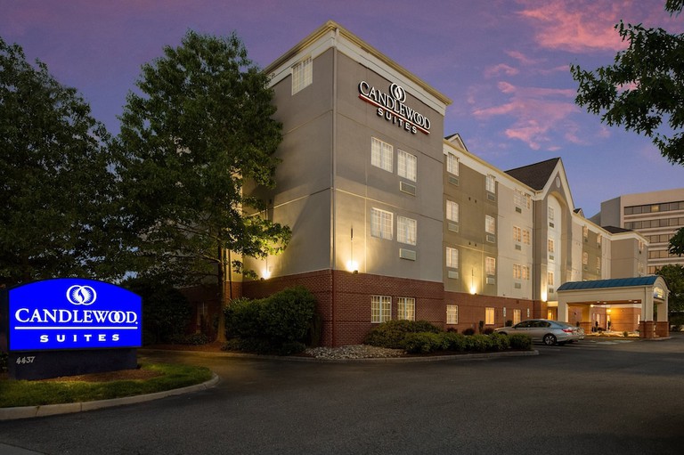 Double room at Candlewood Suites Virginia Beach Town Center