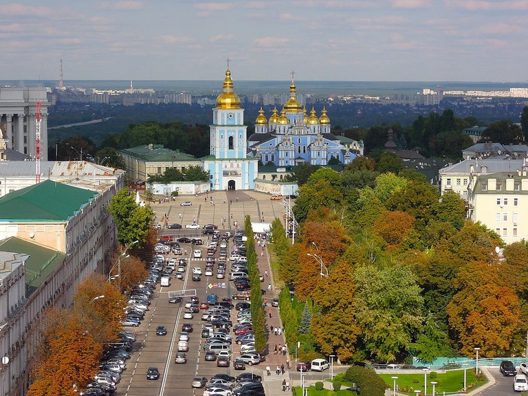 1024px-View_from_the_St._Sophia's_Cathedral_-_Kiev