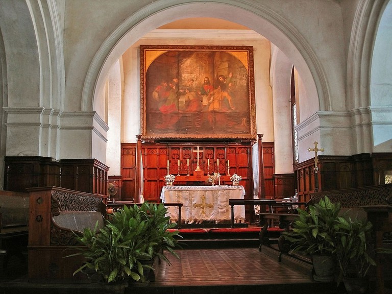1280px-St_Marys_Church_altar (1)