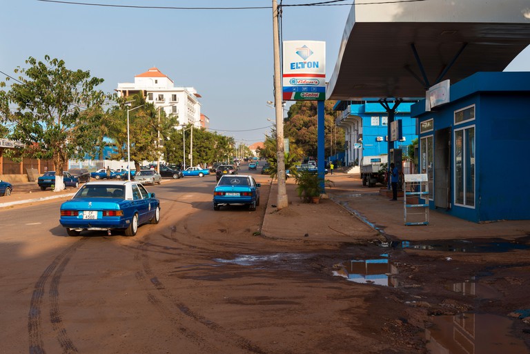 View of the Amilcar Cabral Avenue (Avenida Amilcar Cabral) in the city of Bissau