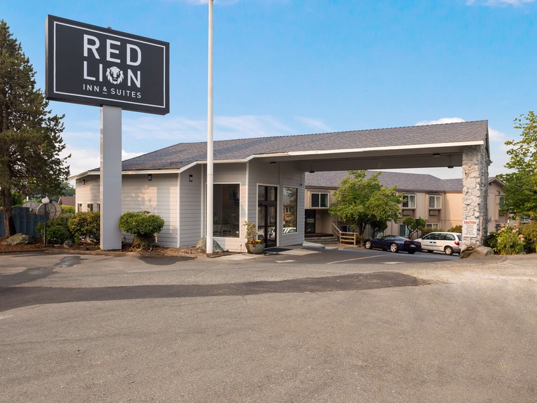 Red Lion Inn and Suites Grants Pass