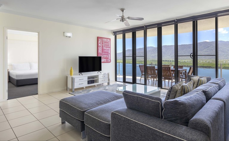 Light-filled apartment at Piermonde Apartments with sprawling views, Cairns