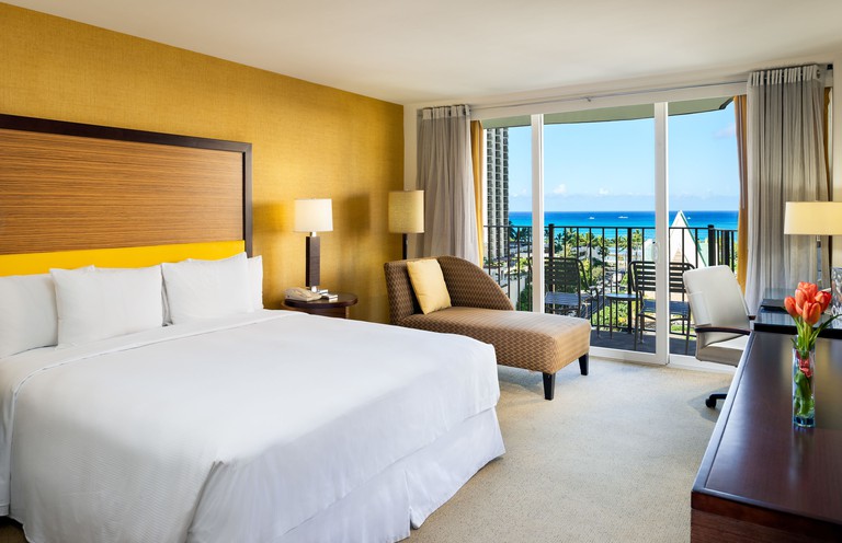 A double room with a balcony at the Hilton Waikiki Beach
