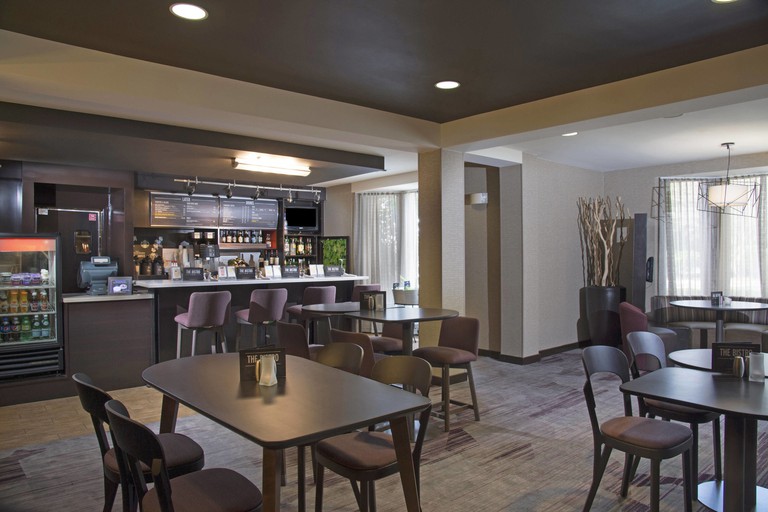 The Bistro at the Courtyard by Marriott Dothan, with counter service and plenty of seating
