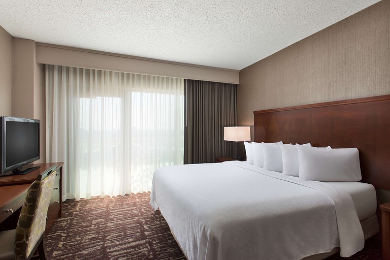 Embassy Suites by Hilton Dallas Frisco Hotel & Convention Center_1852f827