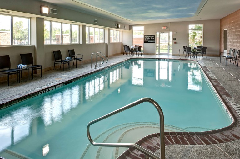 Hampton Inn Texarkana indoor pool with seating