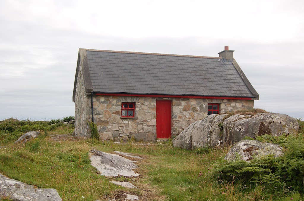 10 Adorable Irish Cottages You Can, Irish Cottage House Plans With Photos