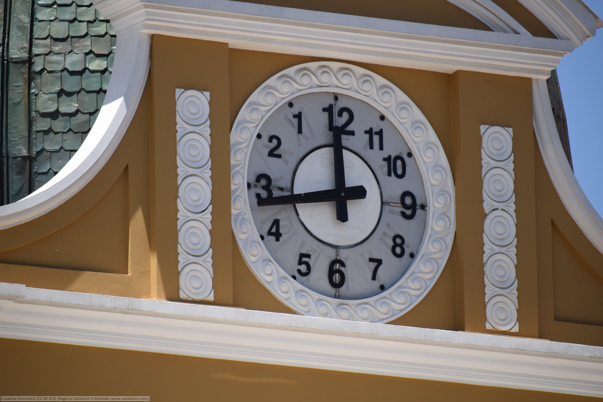 Why This Clock In La Paz Runs Backwards