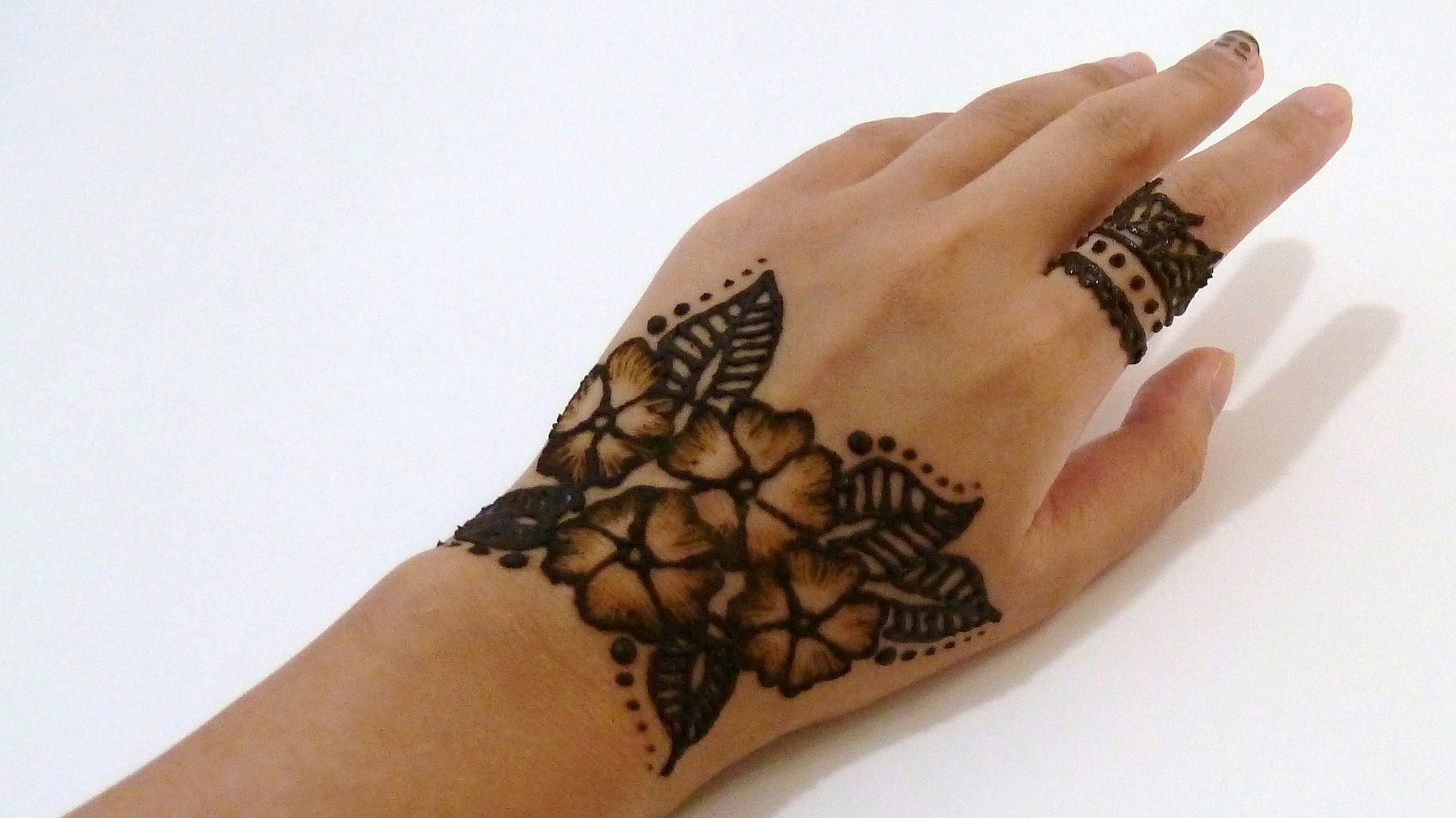 A Guide to Henna Traditions in Morocco