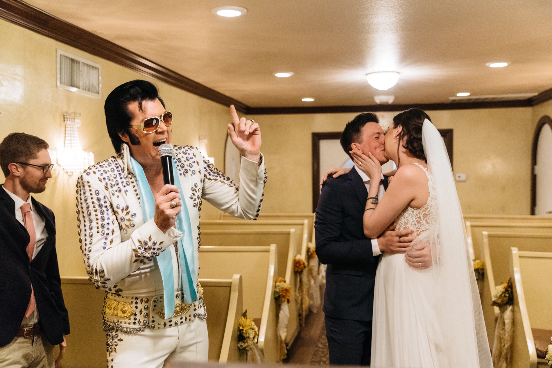 Graceland Wedding Chapel: The First Chapel With an Elvis Impersonator
